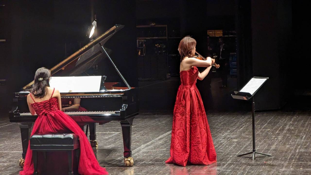 名古屋の夜を輝かせる：クラシック音楽家の出張演奏による華麗なるパーティーの誘い