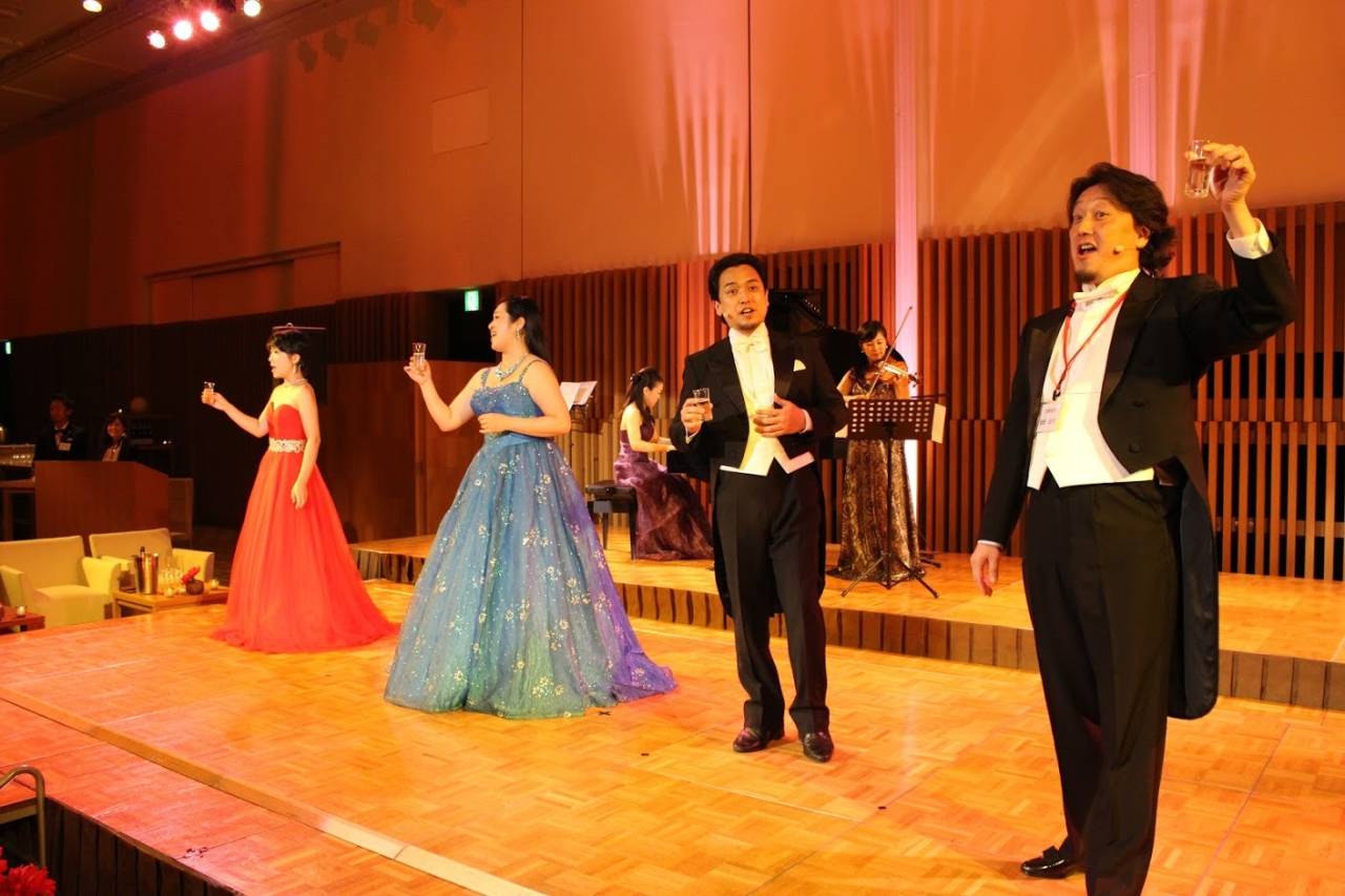札幌パークホテルで実現する魅惑の夜: クラシック音楽家による出張演奏で彩るパーティー余興